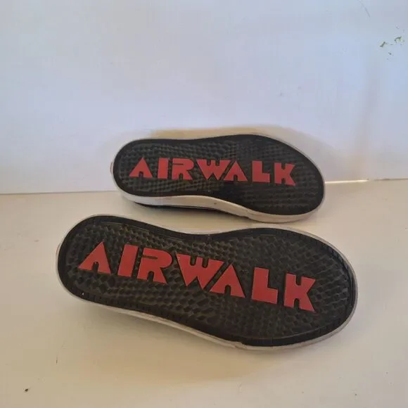 Airwalk Black White Low Top Skate Shoes Lace Up Sneakers Youth Kids SIze 3 US - Picture 8 of 11